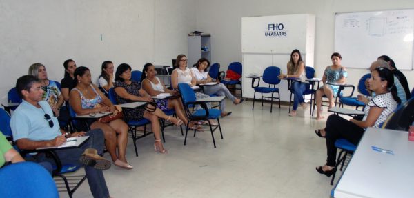 Reunião no auditório, Paulo Freire