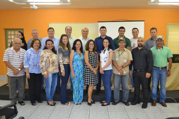 Todas as autoridades envolvidas na realização do Plano de Gestão Integrada de Resíduos Sólidos