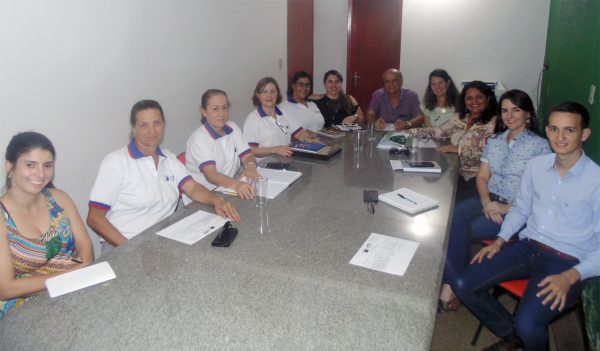 Prefeito-Salim-Curi-reúne-com-representantes-do-SindUte-para-viabilizar-reajuste-de-7,64%-aos-profissionais-da-educação-básica