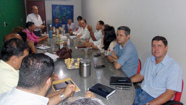 Prefeito se reúne com secretariado para discutir novas ações (7)