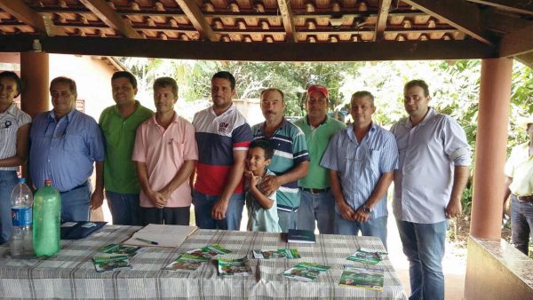 Secretários participam de reunião na comunidade Mato Largo (1)