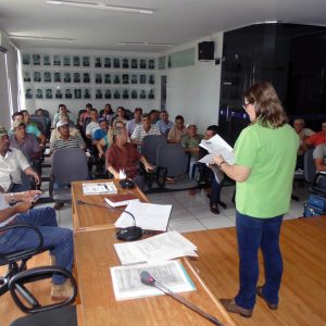 CMDRS realiza reunião ordinária no plenário da Câmara