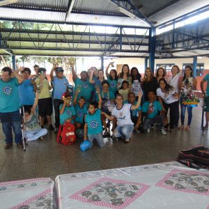 Celebrando a Páscoa na APAE Celebrando a Páscoa na APAE