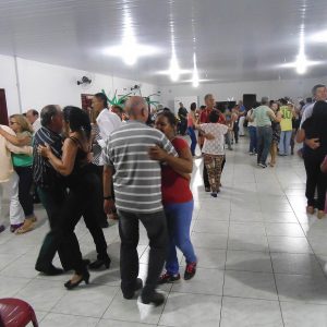 Grupo da Terceira Idade de Santa Vitória comemora a Páscoa