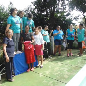 Alunos da Apae homenageiam as mães