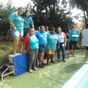 Alunos da Apae homenageiam as mães