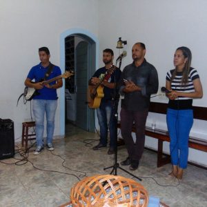 Comunidade Católica de Chaveslândia celebra Tríduo a Nossa Senhora de Fátima (7) Comunidade Católica de Chaveslândia celebra Tríduo a Nossa Senhora de Fátima (7)