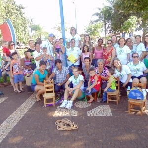 Em Santa Vitória o Dia do Brincar resgata brincadeiras antigas para crianças de hoje Em Santa Vitória o Dia do Brincar resgata brincadeiras antigas para crianças de hoje