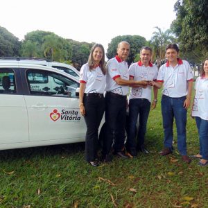 Prefeitura entrega 3 novos veículos e reforça frota da Secretaria de Saúde Prefeitura entrega 3 novos veículos e reforça frota da Secretaria de Saúde