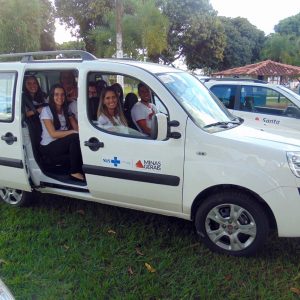 Prefeitura entrega 3 novos veículos e reforça frota da Secretaria de Saúde Prefeitura entrega 3 novos veículos e reforça frota da Secretaria de Saúde