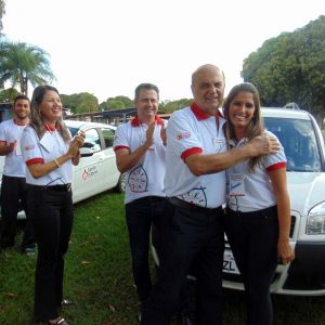 Prefeitura entrega 3 novos veículos e reforça frota da Secretaria de Saúde Prefeitura entrega 3 novos veículos e reforça frota da Secretaria de Saúde