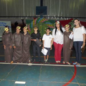 Projeto que incentiva prática de leitura é desenvolvido na Escola Municipal Tancredo Neves (12) Projeto que incentiva prática de leitura é desenvolvido na Escola Municipal Tancredo Neves (12)