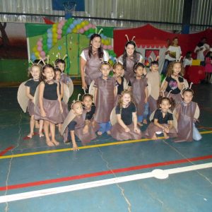 Projeto que incentiva prática de leitura é desenvolvido na Escola Municipal Tancredo Neves (13) Projeto que incentiva prática de leitura é desenvolvido na Escola Municipal Tancredo Neves (13)