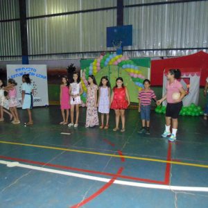 Projeto que incentiva prática de leitura é desenvolvido na Escola Municipal Tancredo Neves Projeto que incentiva prática de leitura é desenvolvido na Escola Municipal Tancredo Neves