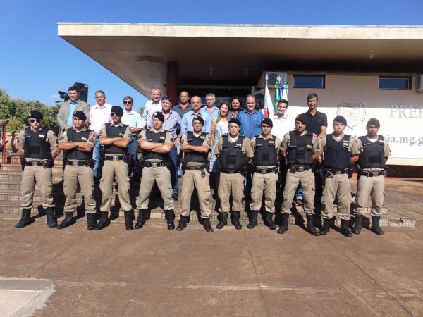 Santa Vitória recebe reforço de novos policiais militares