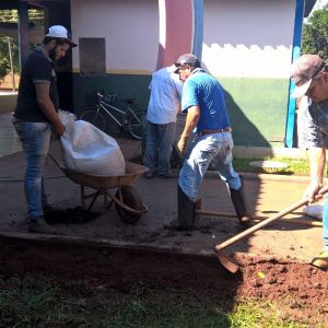CEMEI Luiza Maria de Paula ensina os alunos a cultivar e preservar o Meio Ambiente com o Projeto Meu Jardim CEMEI Luiza Maria de Paula ensina os alunos a cultivar e preservar o Meio Ambiente com o Projeto Meu Jardim