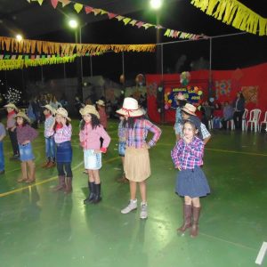 Festa Junina da Escola Municipal São José agita comunidade de Santa Vitória Festa Junina da Escola Municipal São José agita comunidade de Santa Vitória