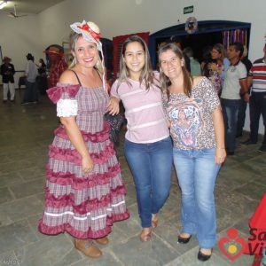 Festa junina da Terceira Idade atrai grande multidão para o Centro de Convenções (11) Festa junina da Terceira Idade atrai grande multidão para o Centro de Convenções (11)