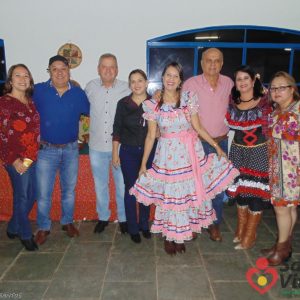 Festa junina da Terceira Idade atrai grande multidão para o Centro de Convenções (32) Festa junina da Terceira Idade atrai grande multidão para o Centro de Convenções (32)