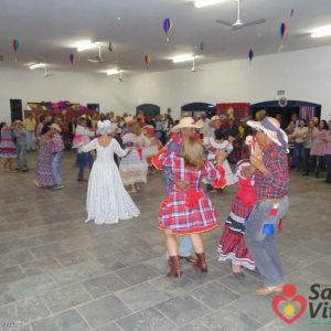 Festa junina da Terceira Idade atrai grande multidão para o Centro de Convenções (53) Festa junina da Terceira Idade atrai grande multidão para o Centro de Convenções (53)