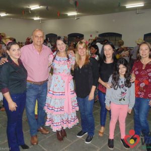 Festa junina da Terceira Idade atrai grande multidão para o Centro de Convenções (63) Festa junina da Terceira Idade atrai grande multidão para o Centro de Convenções (63)