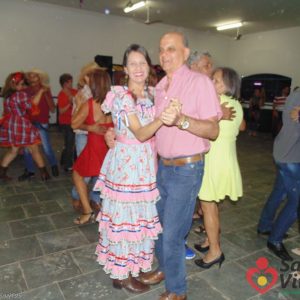 Festa junina da Terceira Idade atrai grande multidão para o Centro de Convenções (67) Festa junina da Terceira Idade atrai grande multidão para o Centro de Convenções (67)