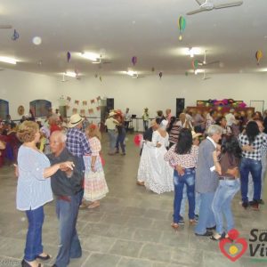 Festa junina da Terceira Idade atrai grande multidão para o Centro de Convenções (76) Festa junina da Terceira Idade atrai grande multidão para o Centro de Convenções (76)