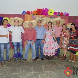 Festa junina da Terceira Idade atrai grande multidão para o Centro de Convenções (85) Festa junina da Terceira Idade atrai grande multidão para o Centro de Convenções (85)