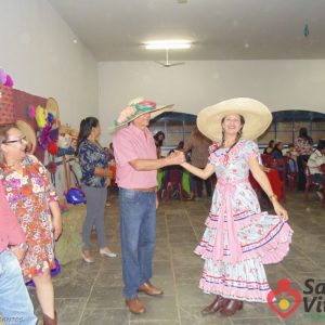 Festa junina da Terceira Idade atrai grande multidão para o Centro de Convenções (87) Festa junina da Terceira Idade atrai grande multidão para o Centro de Convenções (87)