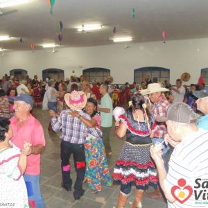 Festa junina da Terceira Idade atrai grande multidão para o Centro de Convenções (95) Festa junina da Terceira Idade atrai grande multidão para o Centro de Convenções (95)