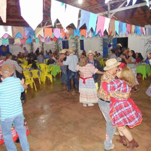 Festa junina movimenta o distrito de Perdilândia