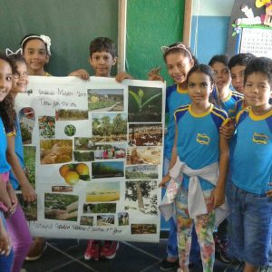 Sanitaristas Mirins de Santa Vitória participam de palestra sobre a saúde das pessoas e dos animais Sanitaristas Mirins de Santa Vitória participam de palestra sobre a saúde das pessoas e dos animais