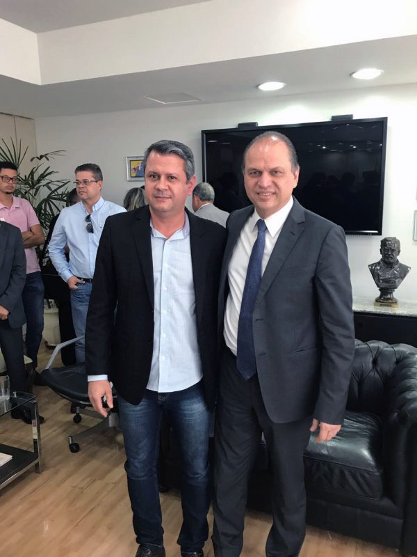 Secretário de Saúde de Santa Vitória se reúne com Ministro da Saúde e Deputados Federais (1)