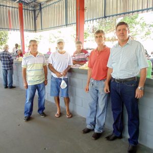 primeiro dia de funcionamento da Feira Municipal no novo espaço em Santa Vitória (1) primeiro dia de funcionamento da Feira Municipal no novo espaço em Santa Vitória (1)