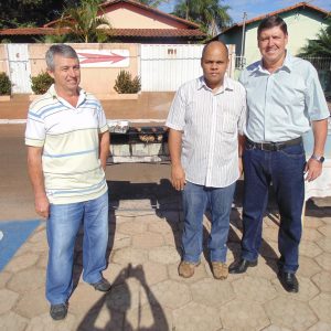 primeiro dia de funcionamento da Feira Municipal no novo espaço em Santa Vitória (16) primeiro dia de funcionamento da Feira Municipal no novo espaço em Santa Vitória (16)