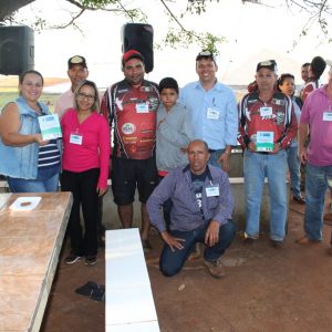 8º Passeio Ecológico de Santa Vitória atrai multidão que recolhe toneladas de lixo do leito dos rios (20) 8º Passeio Ecológico de Santa Vitória atrai multidão que recolhe toneladas de lixo do leito dos rios (20)