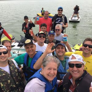 8º Passeio Ecológico de Santa Vitória atrai multidão que recolhe toneladas de lixo do leito dos rios (22) 8º Passeio Ecológico de Santa Vitória atrai multidão que recolhe toneladas de lixo do leito dos rios (22)