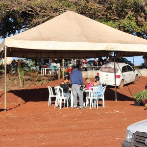 8º Passeio Ecológico de Santa Vitória atrai multidão que recolhe toneladas de lixo do leito dos rios (23) 8º Passeio Ecológico de Santa Vitória atrai multidão que recolhe toneladas de lixo do leito dos rios (23)