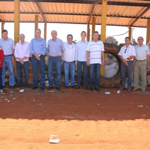 8º Passeio Ecológico de Santa Vitória atrai multidão que recolhe toneladas de lixo do leito dos rios (3) 8º Passeio Ecológico de Santa Vitória atrai multidão que recolhe toneladas de lixo do leito dos rios (3)