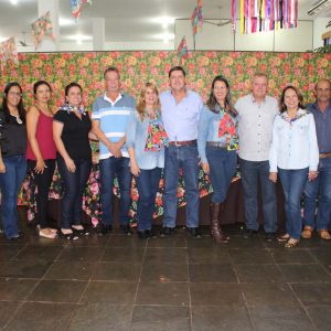 Desenvolvimento Social realiza capacitação e Arraiá da Alegria para servidores municipais (2) Desenvolvimento Social realiza capacitação e Arraiá da Alegria para servidores municipais (2)