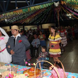Festa Junina proporciona alegria e descontração para alunos da APAE (14)