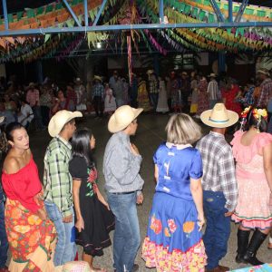 Festa Junina proporciona alegria e descontração para alunos da APAE (15)