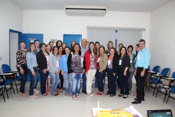 Secretaria Municipal de Educação e Cultura, iniciou-se um treinamento sobre Educação Empreendedora para os profissionais da rede municipal e particular (1)