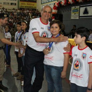 Solenidade de formatura dos alunos do PROERD em Santa Vitória Solenidade de formatura dos alunos do PROERD em Santa Vitória