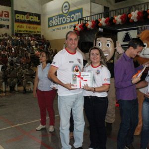 Solenidade de formatura dos alunos do PROERD em Santa Vitória Solenidade de formatura dos alunos do PROERD em Santa Vitória