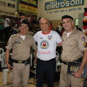 Solenidade de formatura dos alunos do PROERD em Santa Vitória Solenidade de formatura dos alunos do PROERD em Santa Vitória