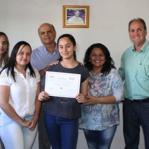 Telecentro-entrega-certificados-para-nova-turma-de-formandos-(12) Telecentro-entrega-certificados-para-nova-turma-de-formandos-(12)