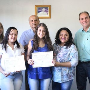 Telecentro-entrega-certificados-para-nova-turma-de-formandos-(16) Telecentro-entrega-certificados-para-nova-turma-de-formandos-(16)