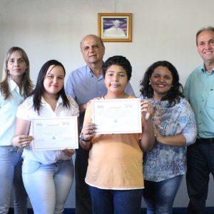 Telecentro-entrega-certificados-para-nova-turma-de-formandos-(20) Telecentro-entrega-certificados-para-nova-turma-de-formandos-(20)