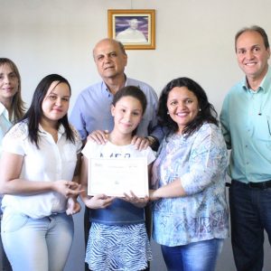 Telecentro-entrega-certificados-para-nova-turma-de-formandos-(23) Telecentro-entrega-certificados-para-nova-turma-de-formandos-(23)